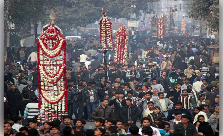 चेहल्लुम जुलूस को लेकर लखनऊ में ट्रैफिक एडवाइजरी जारी, 4 अगस्त को कई प्रमुख मार्गों पर रहेगा डायवर्जन
