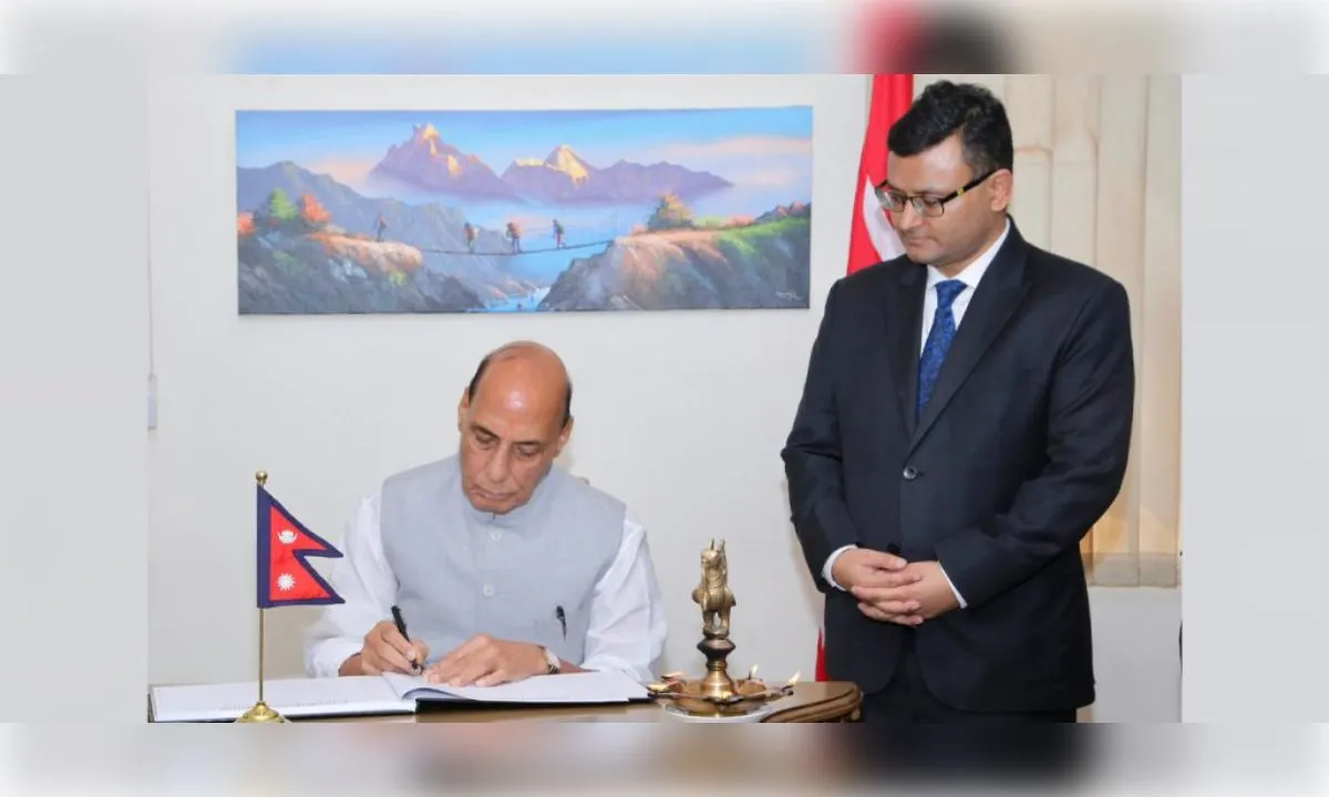नेपाली दूतावास पहुंचे राजनाथ, बोले भारत हमेशा नेपाल के ‘सुख-दुख का साथी’