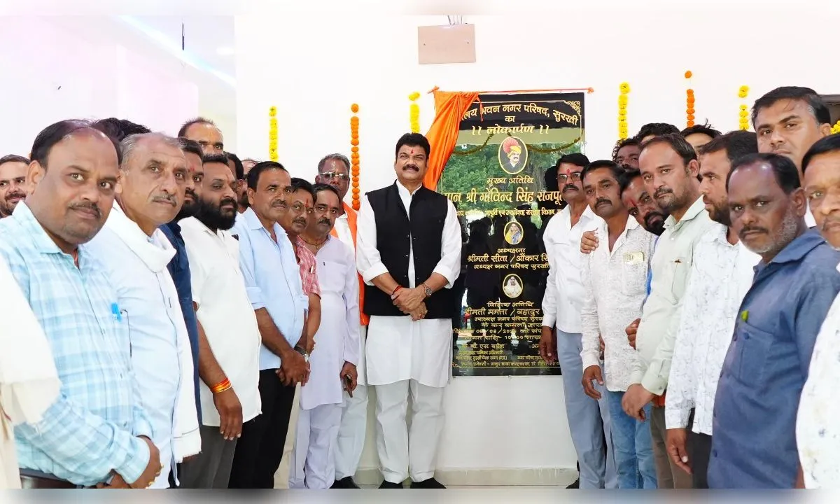 सुरखी में मंत्री राजपूत का पैदल जनसंवाद, 5 करोड़ की सौगात