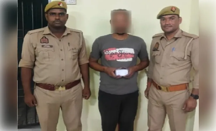 महिला की झुमकी लूटने वाला शातिर गिरफ्तार, लूटा माल व स्कूटी बरामद