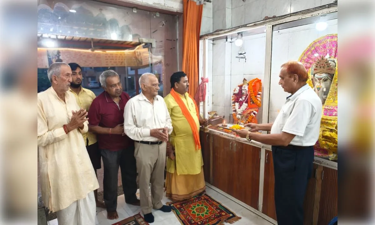 सावन के पहले मंगलवार पर गाजियाबाद में सामूहिक हनुमान चालीसा पाठ
