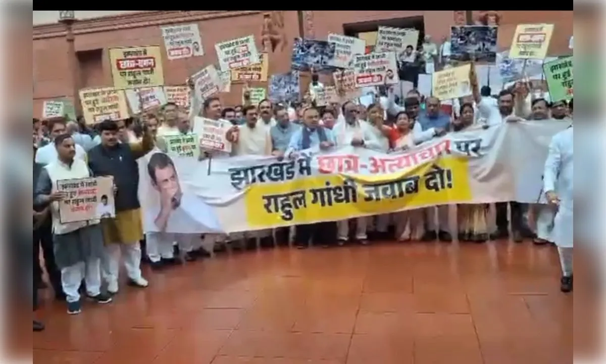 झारखंड छात्रों पर लाठीचार्ज के खिलाफ राजग सांसदों ने खोला मोर्चा