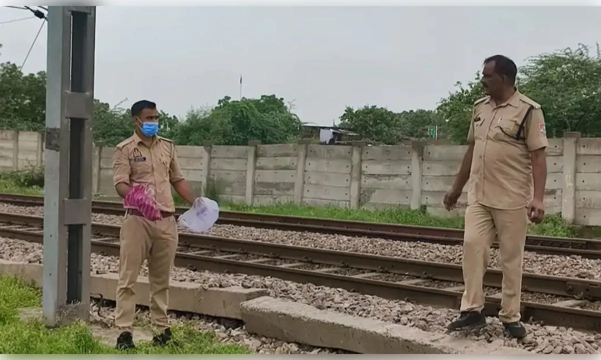 औरैया में ट्रेन से गिरकर युवक की मौत, शव की हुई पहचान
