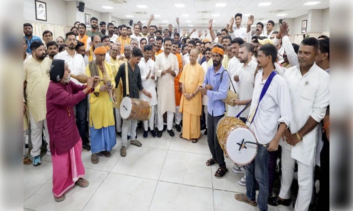 डबल इंजन की सरकार में घुमंतू समाज को नही भटकना होगा दर-दर: योगी 