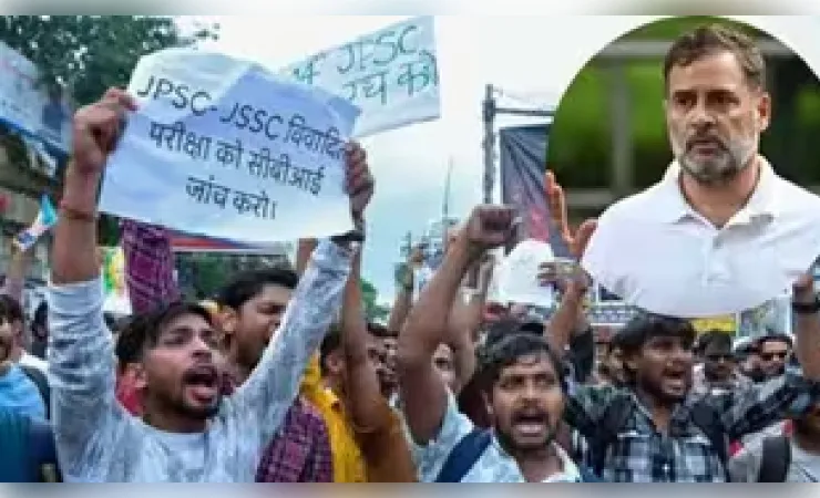 झारखंड भर्ती परीक्षा के खिलाफ प्रदर्शन कर रहे छात्रों से राहुल गांधी ने की बात, जानिये क्या 