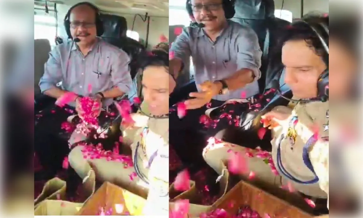 मुजफ्फरनगर में कांवड़ियों पर हेलीकॉप्टर से पुष्पवर्षा