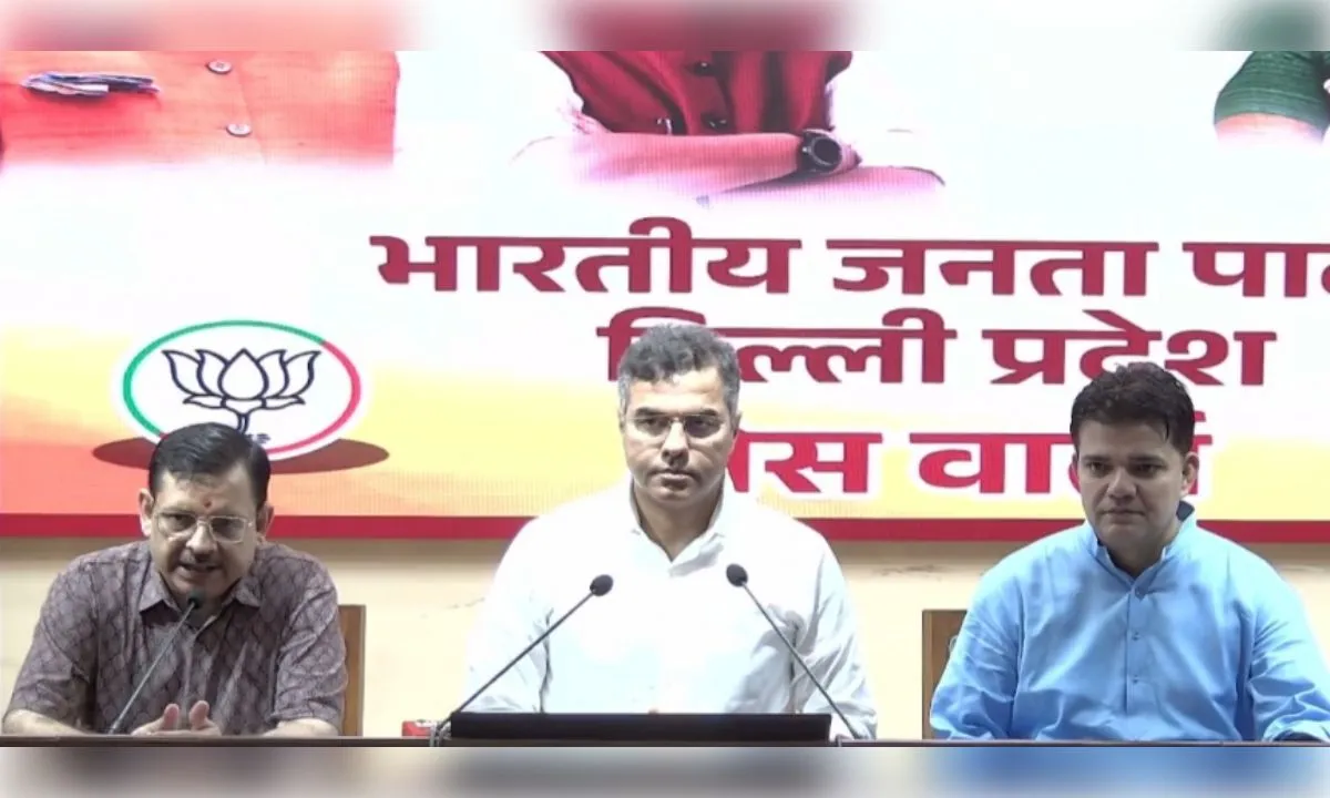 कैग रिपोर्ट के बाद केजरीवाल सरकार पर भाजपा ने साधा निशाना