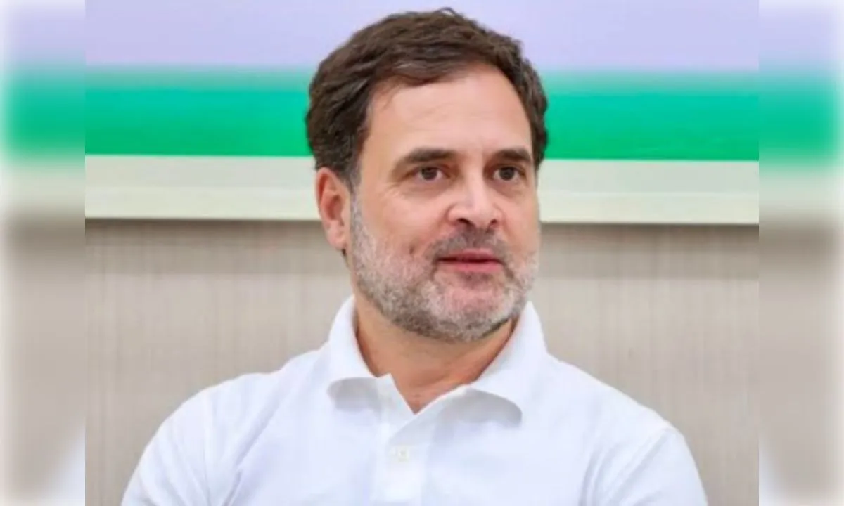 प्रयागराज छात्र से बातचीत में राहुल गांधी ने जाना उनका दर्द