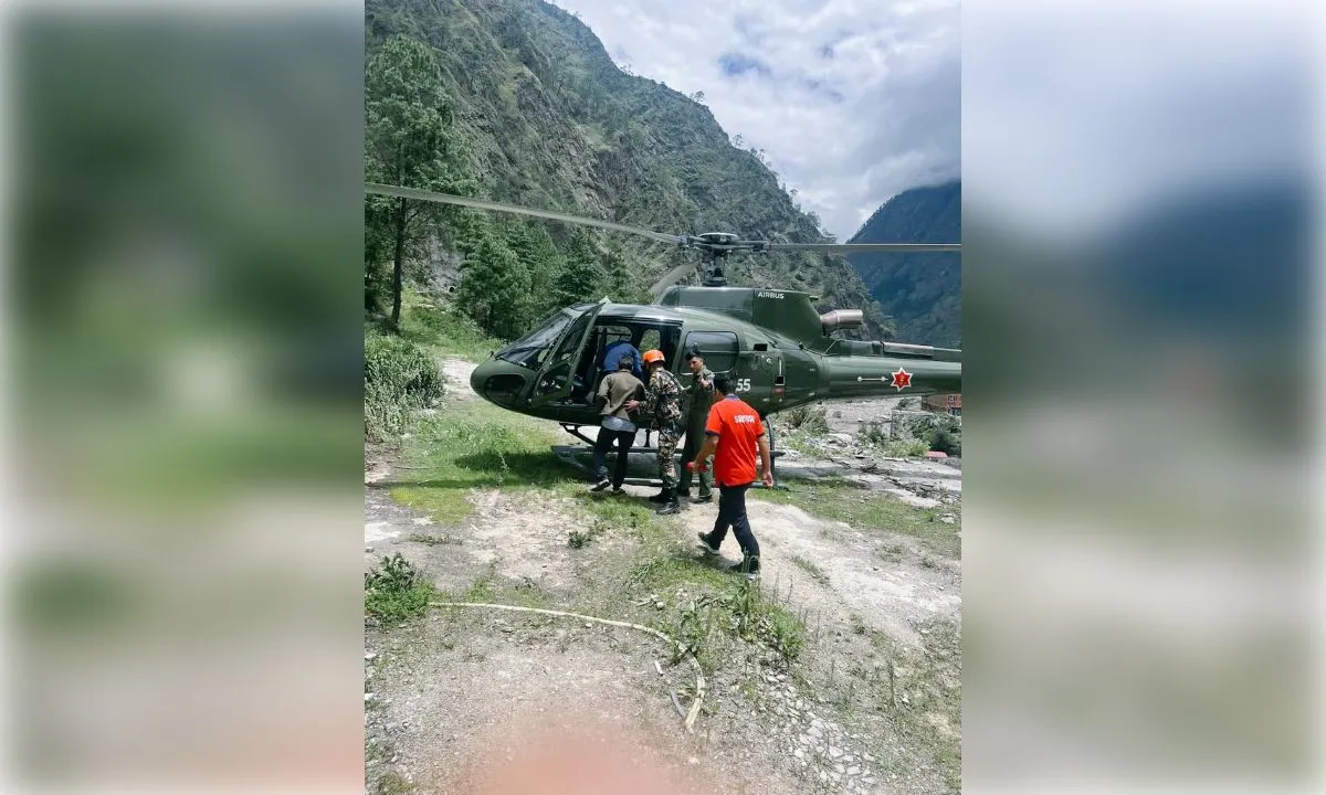 नेपाल बाढ़ में फंसे कर्मचारियों के लिए भारत ने भेजी तकनीकी टीम