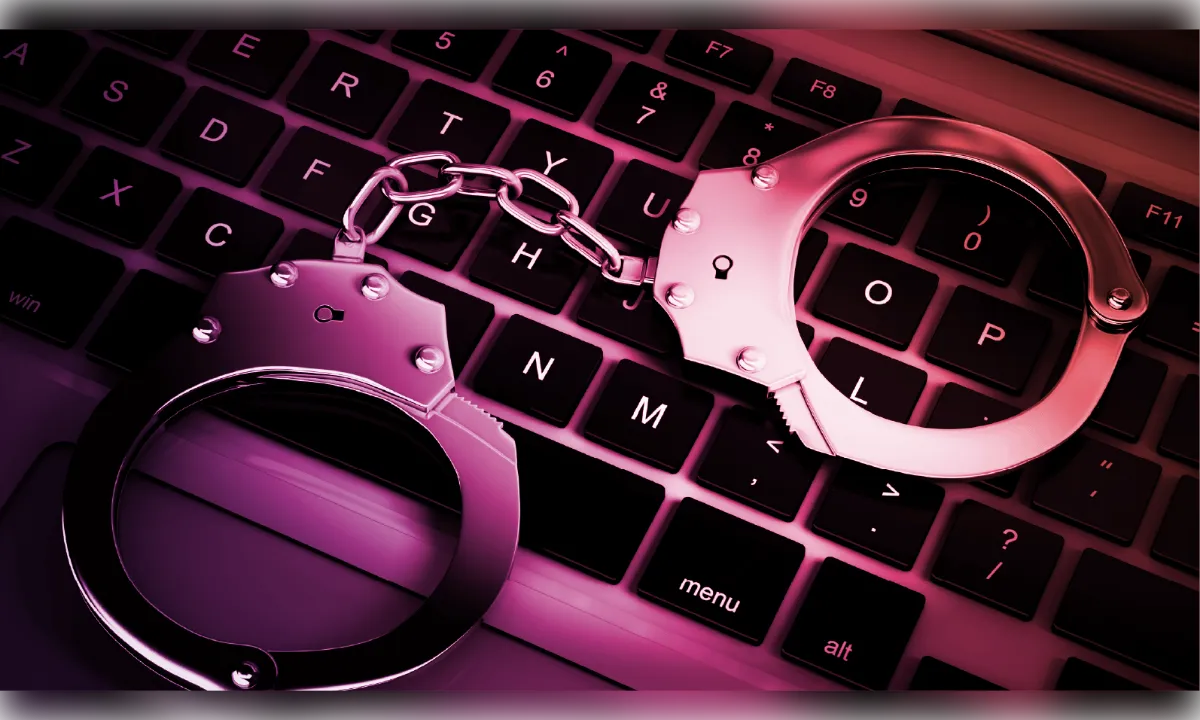 अयोध्या में 2.8 लाख रुपए की रिश्वत लेने के आरोप में चार पुलिसकर्मी गिरफ्तार