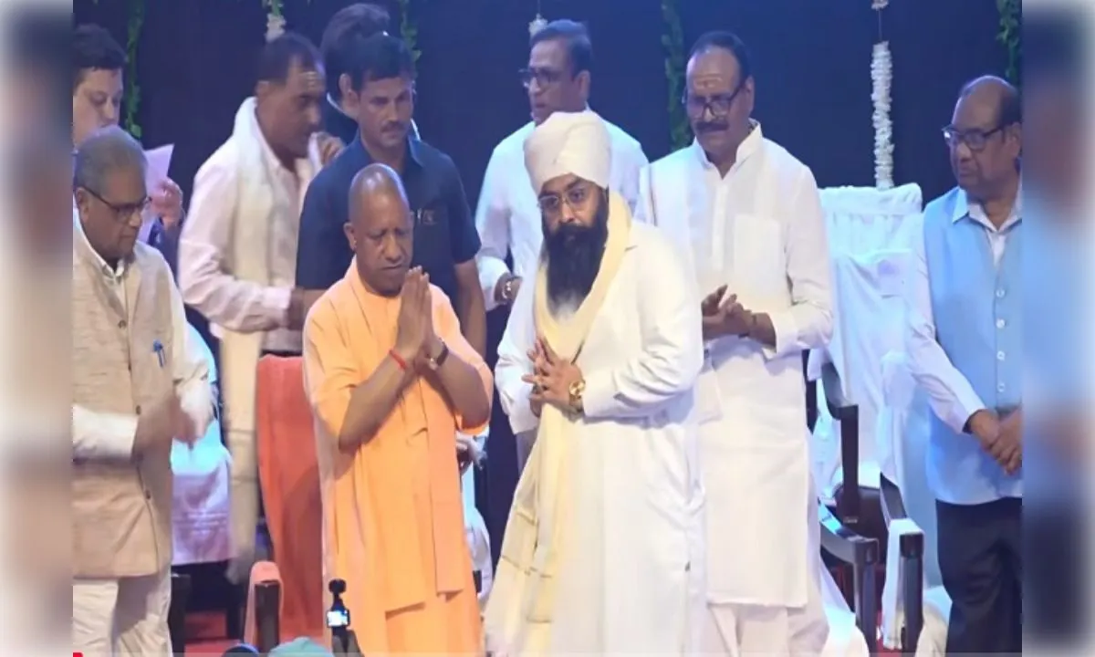 विभाजन दिवस पर बोले योगी, कांग्रेस ने सत्ता के लिए देश के टुकड़े किए