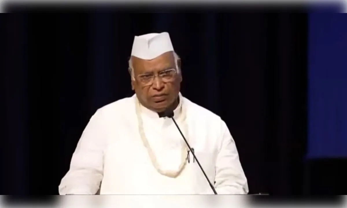 कुछ लोग धर्म के नाम पर देश को बांटने का काम कर रहे: खरगे