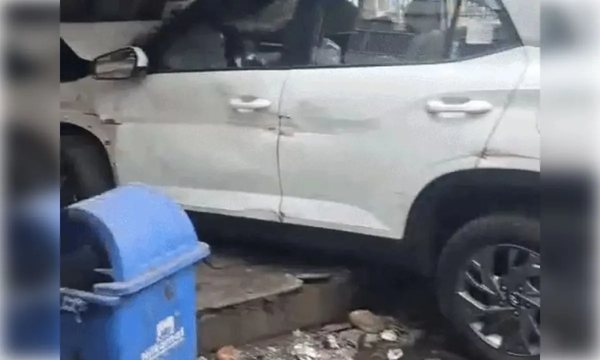 भोपालः बंद रेस्टोरेंट में घुसी बेकाबू कार, चालक समेत दो घायल