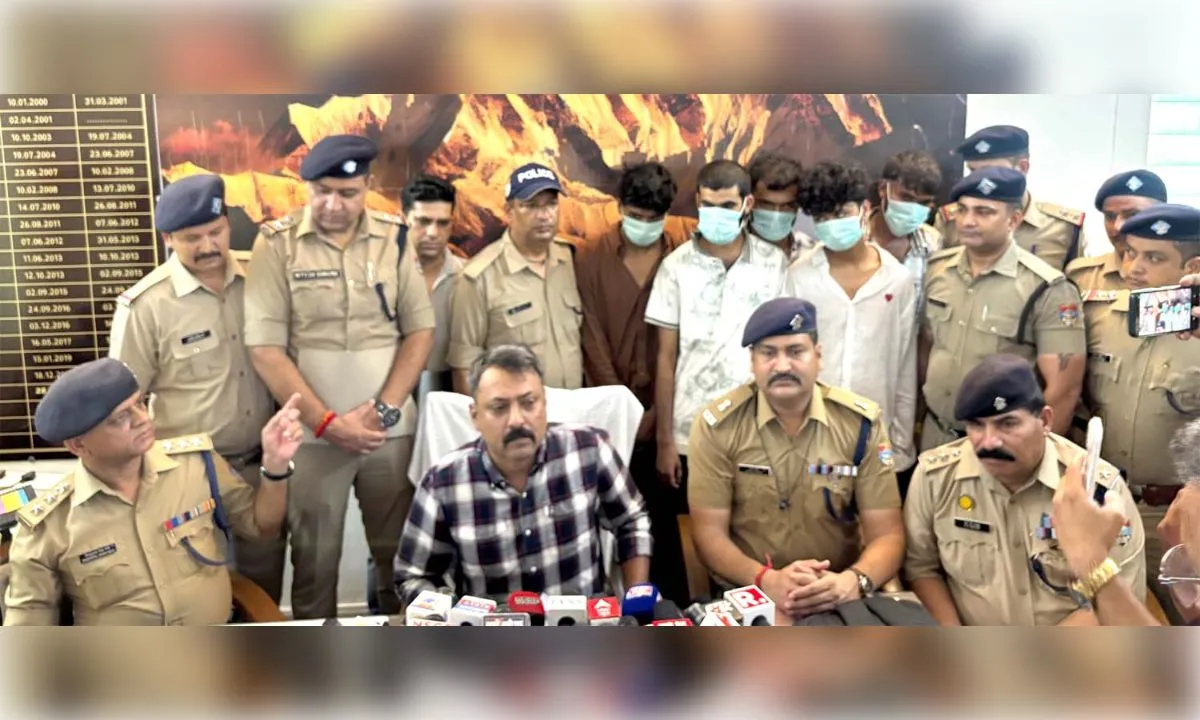 स्विफ्ट कार की चेकिंग में खुला करोड़ों की डिजिटल मनी ट्रेल का राज