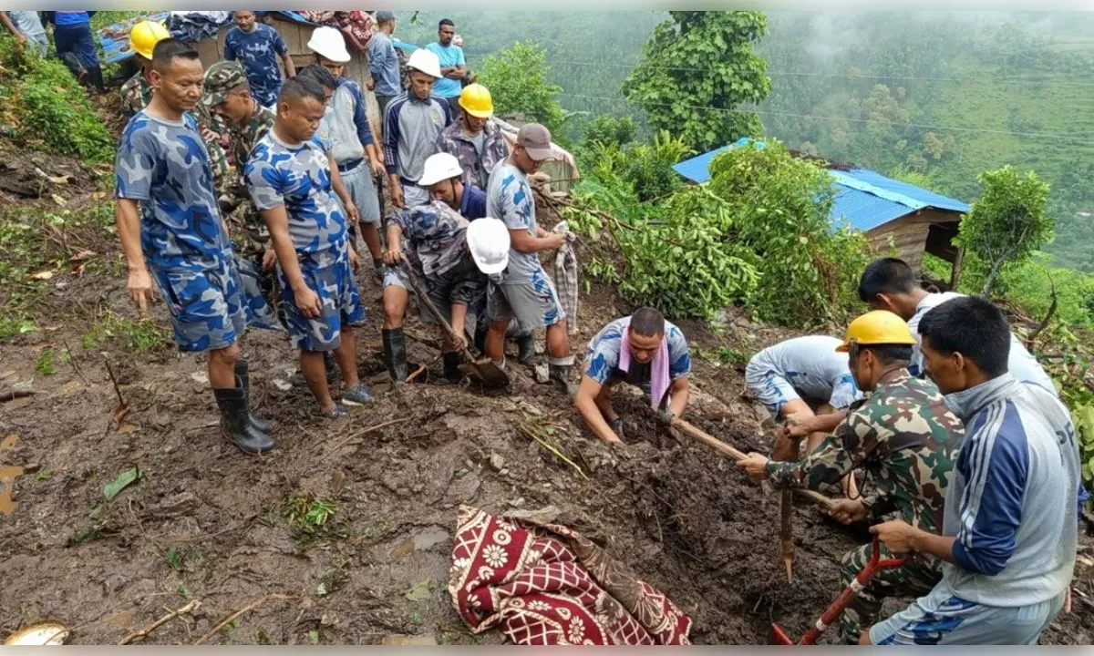 नेपाल: भूस्खलन में तीन लोगों की मौत, चार अभी भी लापता