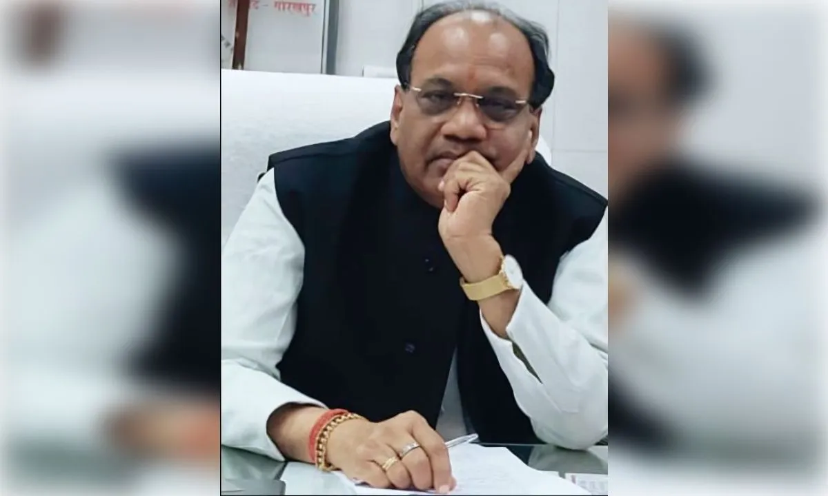 संक्रमित व्यक्ति के खांसने, छींकने से फैलता स्वाइन फ्लू: डाॅ दुबे