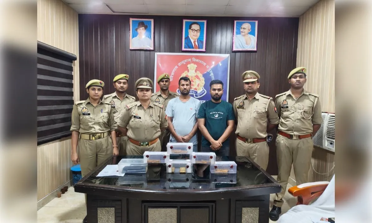 कार से सोने के बिस्कुट मिलने पर अखिलेश का यूपी पुलिस पर आरोप