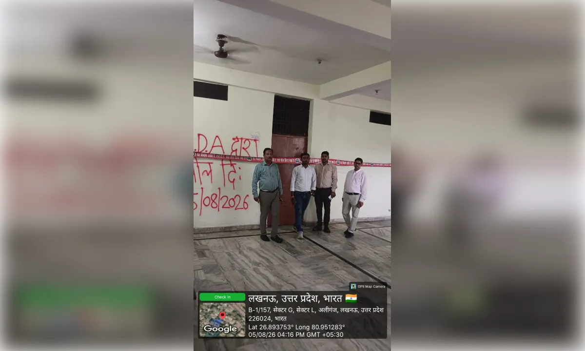 एलडीए की बड़ी कार्रवाई, अलीगंज क्षेत्र में अवैध हाॅस्टल सील