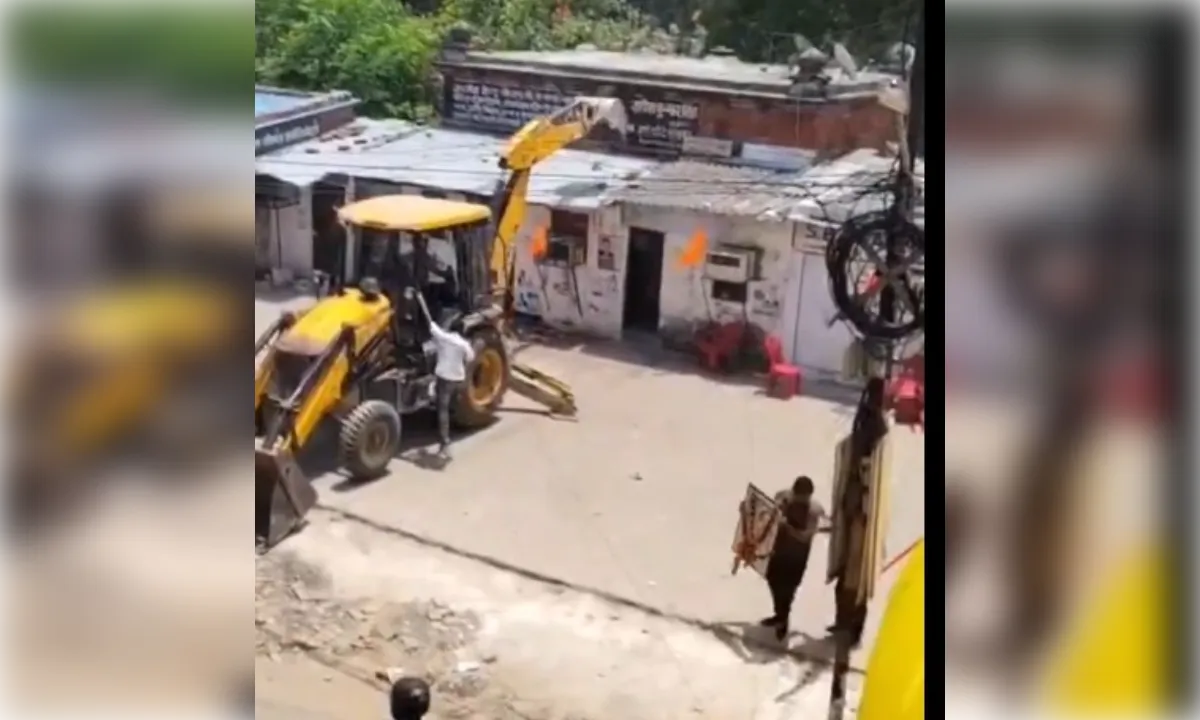 वकीलों के 12 अवैध चैंबर तोड़े जायेंगे, सुप्रीम कोर्ट ने दखल से किया इनकार