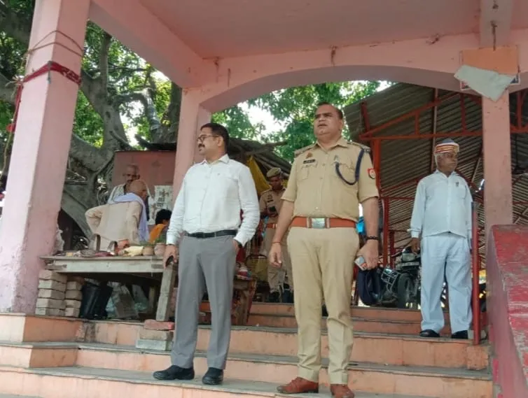 एडीएम व एएसपी ने श्रावण मास/कांवड़ यात्रा के दृष्टिगत बिड़हर घाट का किया स्थलीय निरीक्षण