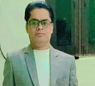 कपड़े की दुकान से फेसबुक तक का सफर: बाबू की रीलों को मिला लोगों का प्यार, फेसबुक ने दिया इनाम
