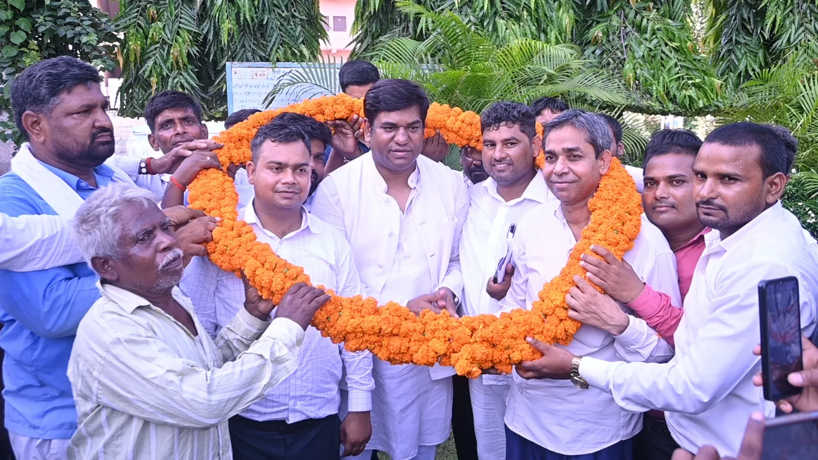 बहराइच:लोकतंत्र में तानाशाही और अफसरशाही नहीं चलेगी, योगी सरकार पर गरजे पूर्व मंत्री मुकेश साहनी