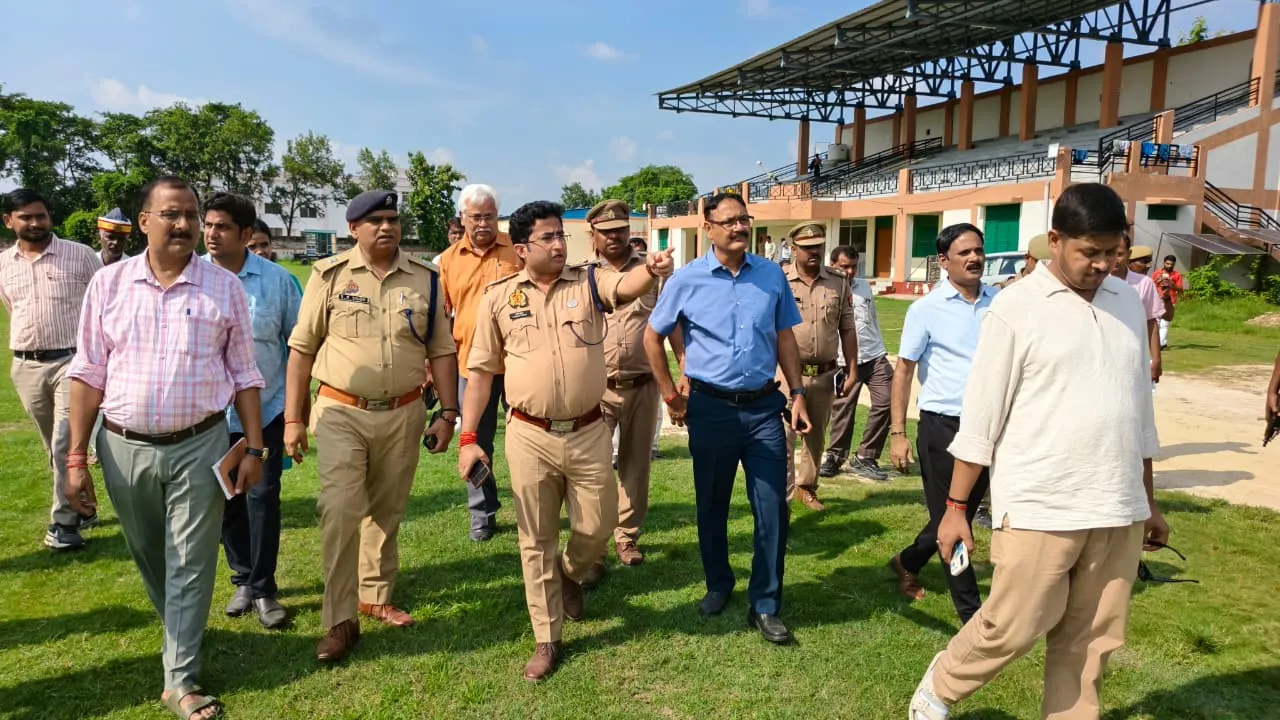 मुख्यमंत्री आगमन के दृष्टिगत डीएम एसपी द्वारा कार्यक्रम स्थल का निरीक्षण कर लिया गया जायजा,सम्बन्धित को दिये गये आवश्यक दिशा-निर्देश