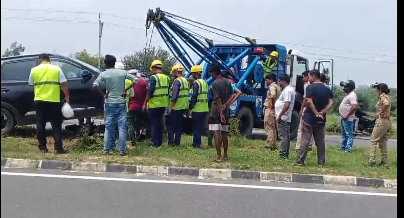 एनएच-30 पर भीषण सड़क हादसा: पिता की मौके पर मौत,बेटा  घायल