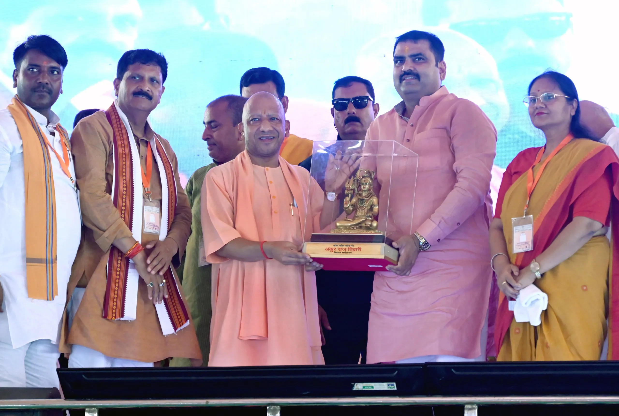 संत कबीर नगर को 684 करोड़ की सौगात