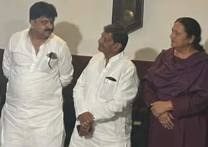 शिवपाल सिंह-आजम खां की मुलाकात, 2027 के चुनाव को लेकर सियासी चर्चाएं तेज 