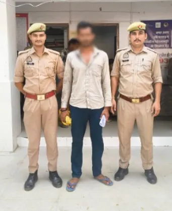 गैंगस्टर एक्ट में वांछित अभियुक्त गिरफ्तार