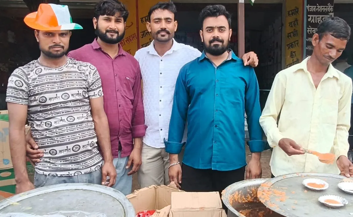 बरायमय खेड़ा में भंडारे का आयोजन 