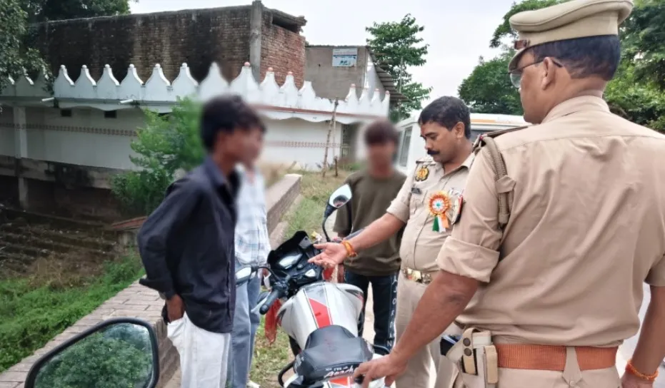  महुली पुलिस का जनसंवाद अभियान, ग्रामीणों से बढ़ाया सुरक्षा का भरोसा