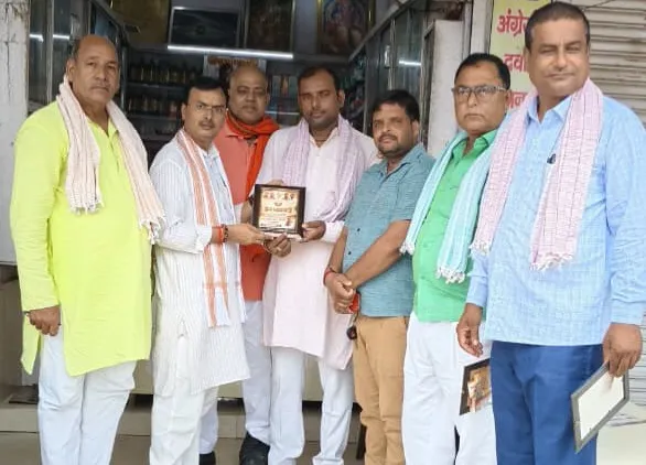 वरिष्ठ कार्यकर्ताओं के सम्मान से मजबूत होगी संगठन की जड़ें