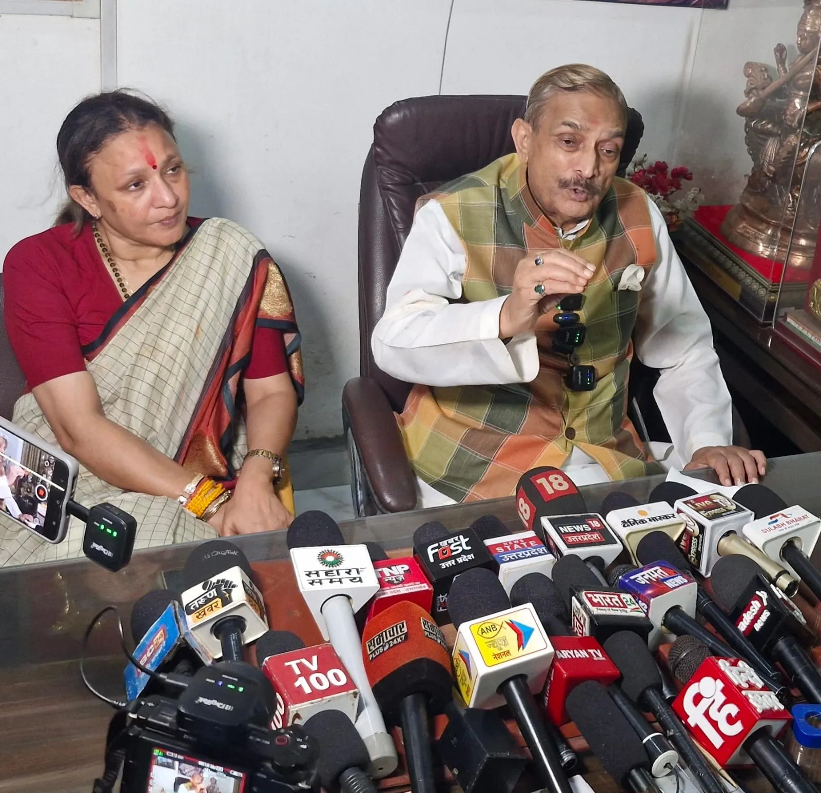 संसद सत्र में प्रधानमंत्री व गृह मंत्री का जबाबदेही से बचना लोकतंत्र के लिए दुर्भाग्यपूर्ण- प्रमोद तिवारी