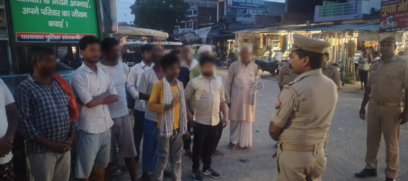 बारावफात पर्व को लेकर महुली पुलिस का गांव-गांव जनसंवाद