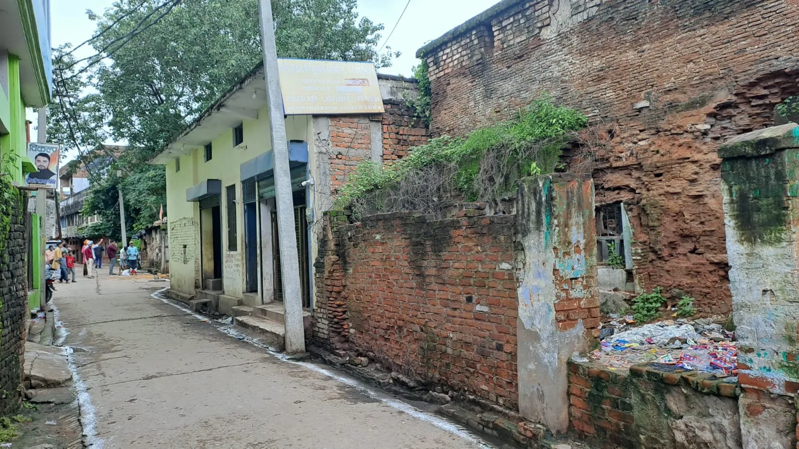 मंदिर के पहले शराब का ठेका क्यों? सावन में कांवड़ यात्रा का समापन शिव मंदिर में