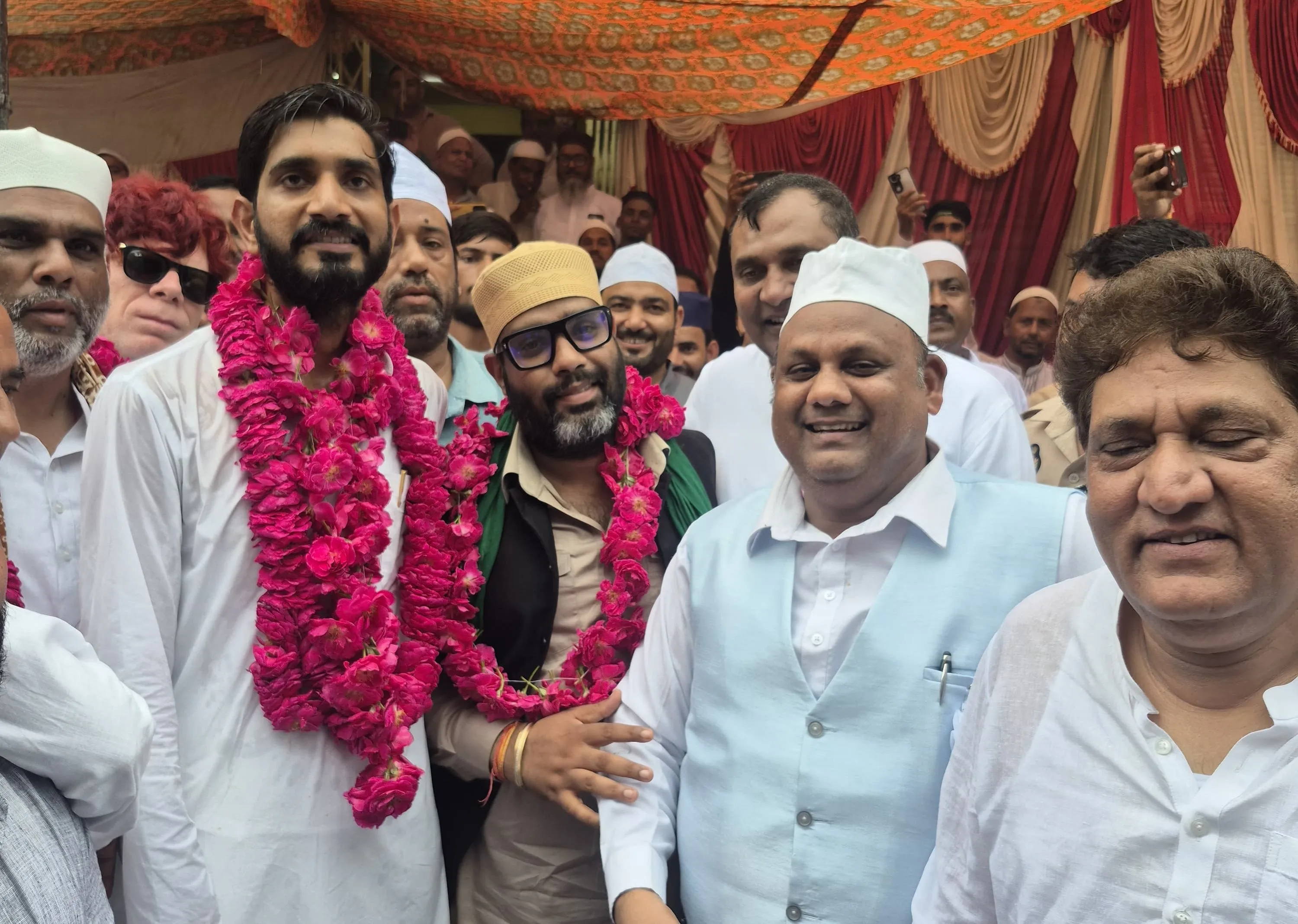डॉ. शकील के कैंप में अकीदतमंदों का स्वागत