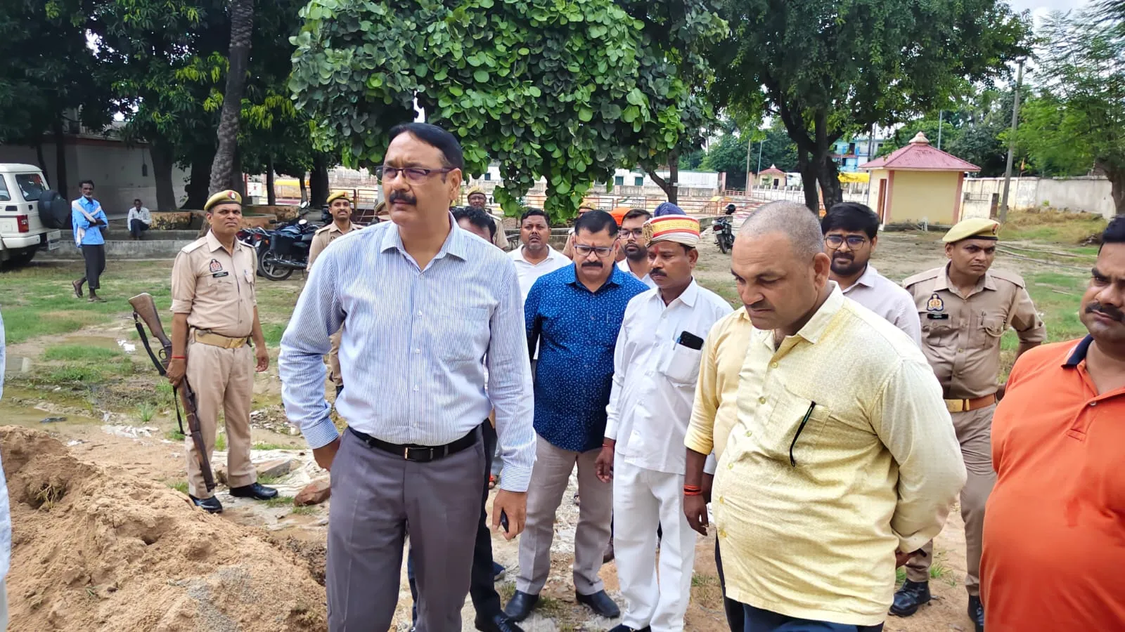 मेहदावल के पंचमुखी शिव मंदिर में बन रहा कल्याण मंडप, डीएम ने तय की 15 अक्टूबर की डेडलाइन