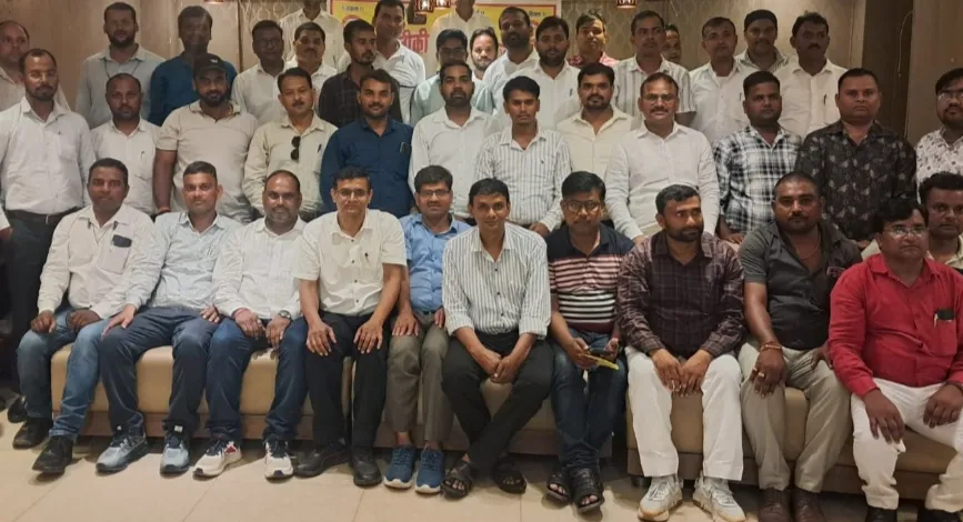 विद्युत तकनीकी कर्मचारी एकता संघ कार्यकारिणी की बैठक होटल हेरिटेज इन मे सम्पन्न