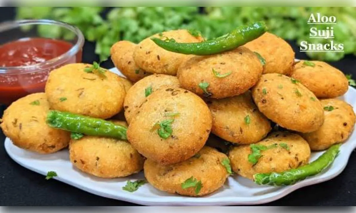 कैसे बनाएं सूजी आलू का स्टिक्स?