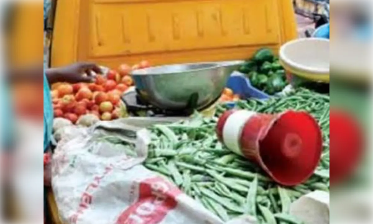 उतरौला में लाउडस्पीकर का शोर बढ़ा, राहगीर और दुकानदार परेशान
