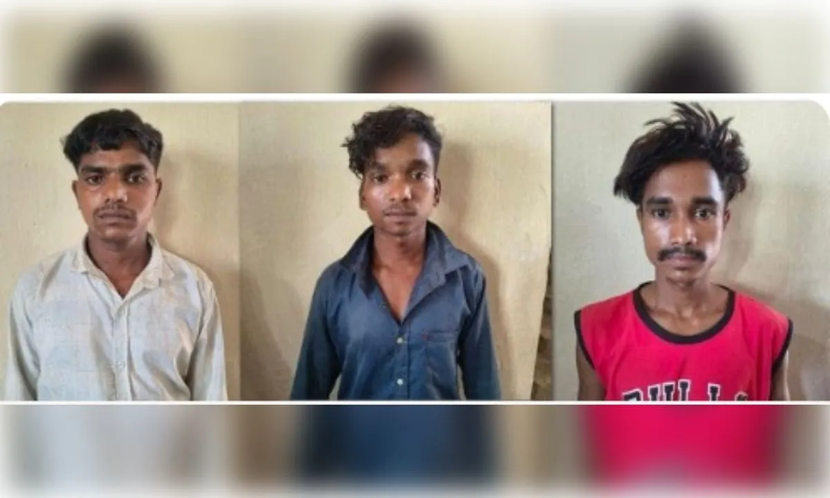 अड़की में दोहरे हत्याकांड के आरोपित सहित तीन गिरफ्तार, बाइक बरामद