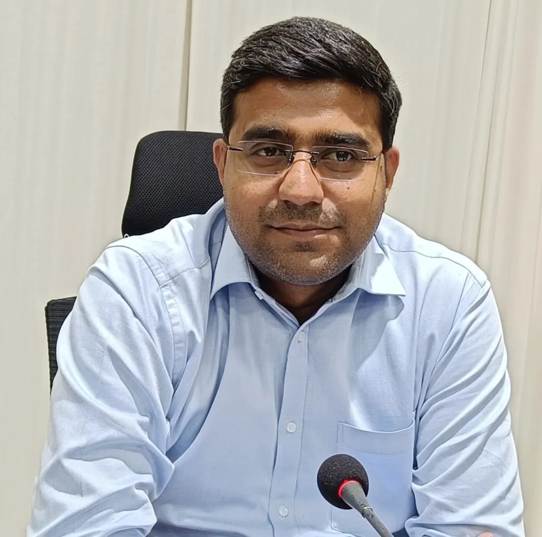 चीनी की किल्लत की अफवाहों पर न दें ध्यान, जिले में पर्याप्त स्टॉक उपलब्ध :डीएम