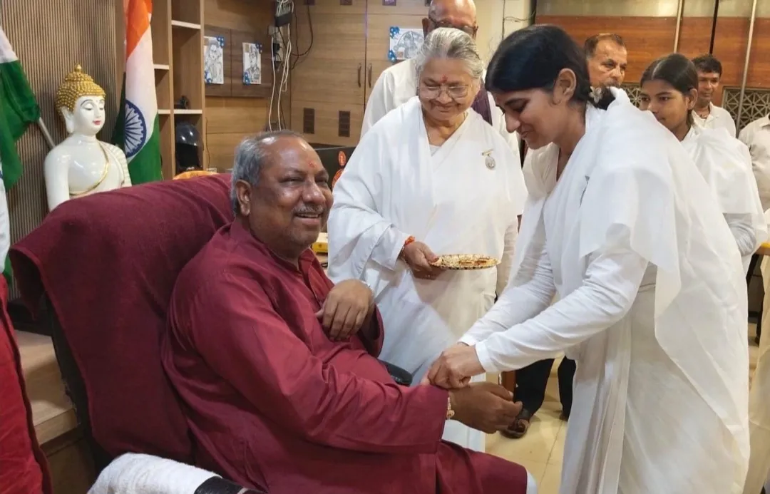 रक्षाबंधन पर ब्रह्माकुमारी बहनों ने जनप्रतिनिधियों को बांधी राखी 