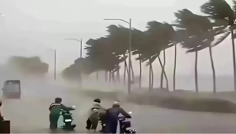 मौसम 13 अगस्त: 16 राज्यों में मूसलाधार बारिश का अलर्ट