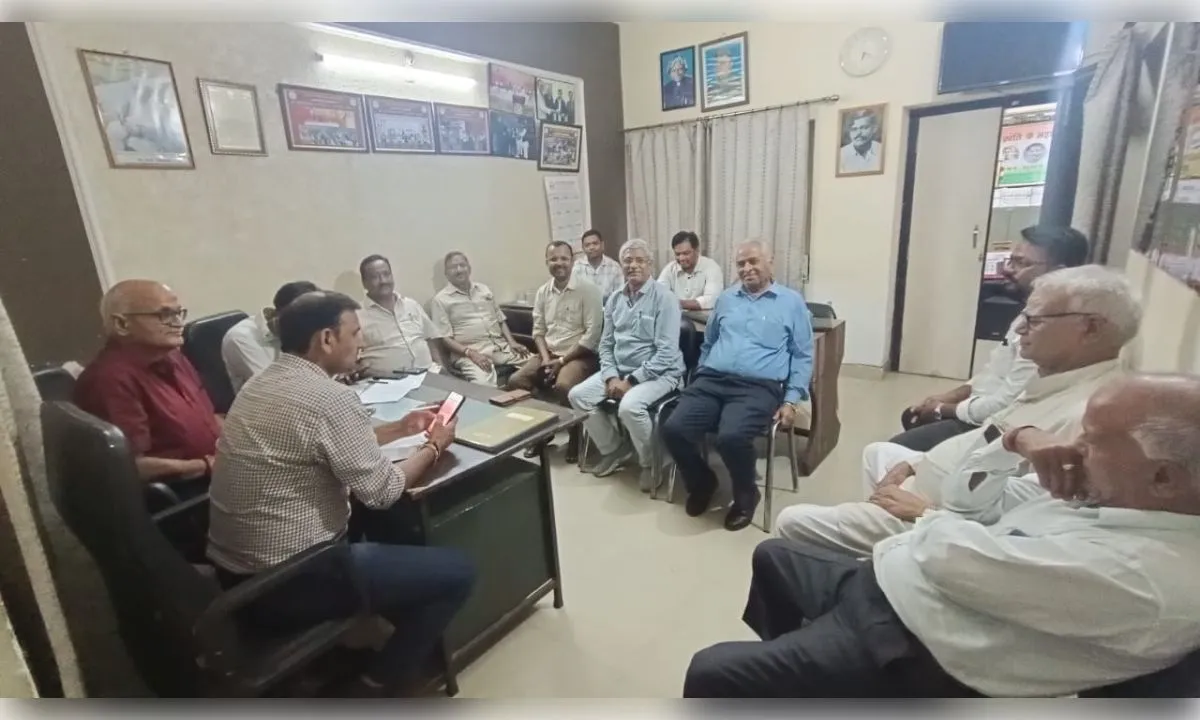 कम स्टाफ के बावजूद बिजली कर्मी निभा रहे दोहरी जिम्मेदारी: समिति