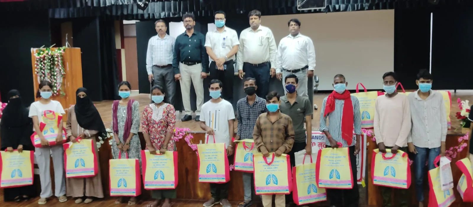 निक्षय मित्र प्रदीप ने 25 टीबी रोगियों को लिया गोद 