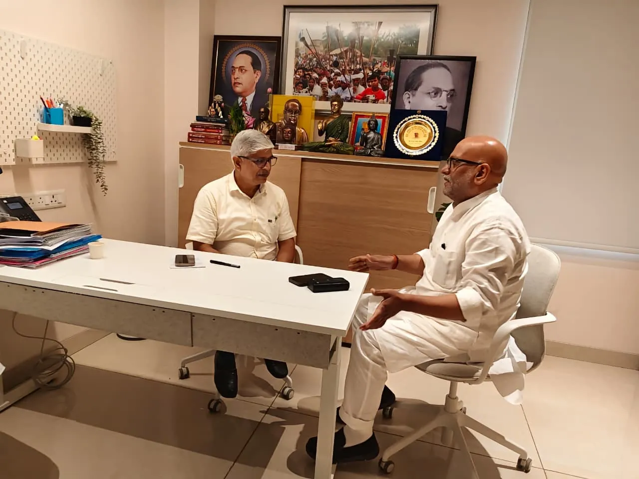 प्रदेश प्रभारी एवं अध्यक्ष के बीच गुफ्तगू, चर्चा तेज