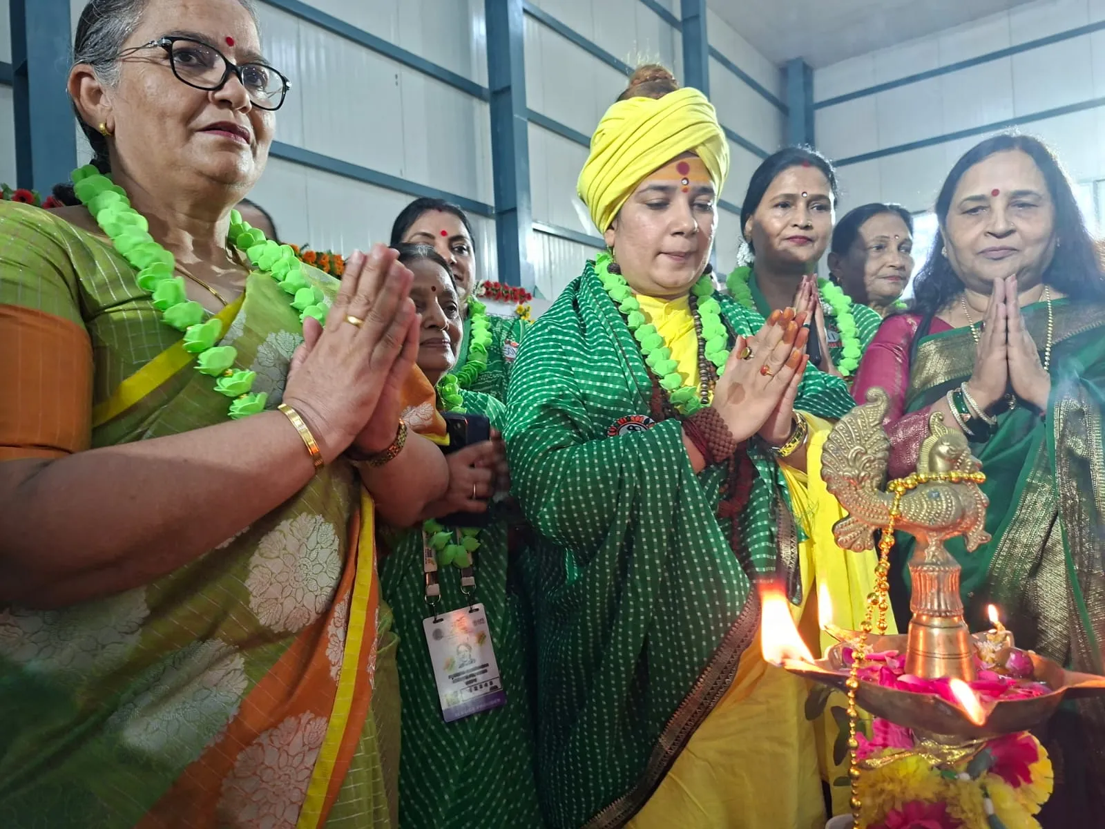हरियाली तीज पर महिलाओं ने बनाया विश्व रिकार्ड 